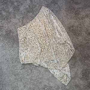 One-Shoulder Leopard Print Top w/ Suede Detail